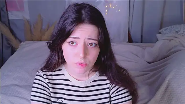 SoftAmora online show from 01-10-26, 06:53