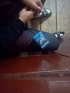 boy arabe 20 online show from 12-15-25, 03:51