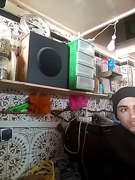 boy arabe 20 online show from 02-17-26, 11:29