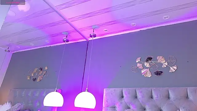 Snapshot of kendalFox_ chatting on 02-19-26, 04:31 kendalFox online show from 02-19-26, 04:31