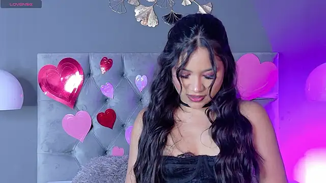 Snapshot of kendalFox_ chatting on 02-11-26, 03:06 kendalFox online show from 02-11-26, 03:06