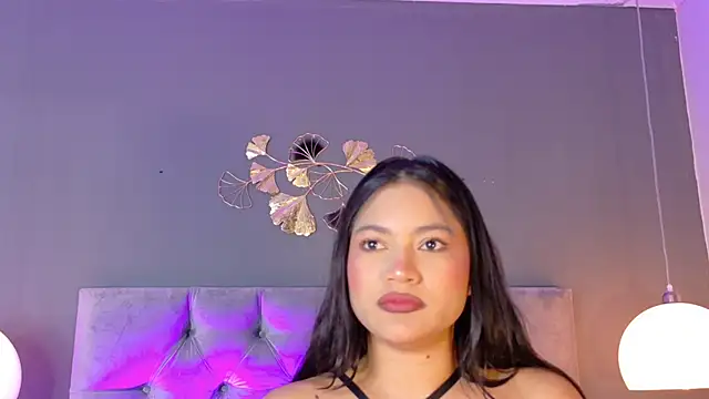 kendalFox  online show from 04-03-26, 02:07