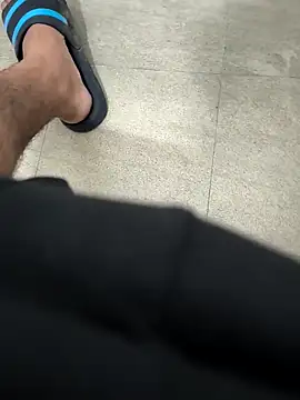 bigdick lickingexpert08 online show from 04-25-26, 07:11