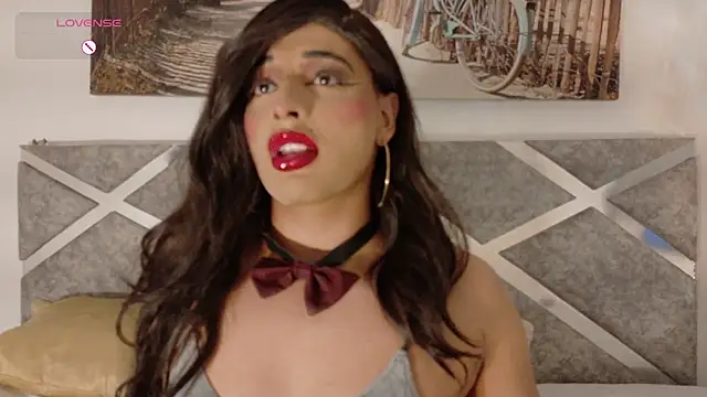 sweet Elizabeth online show from 11-11-25, 12:44