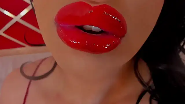 Snapshot of sweet_Elizabeth chatting on 07-13-26, 01:10 sweet Elizabeth online show from 07-13-26, 01:10