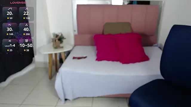 SammySmall F w online show from 12-18-25, 09:40