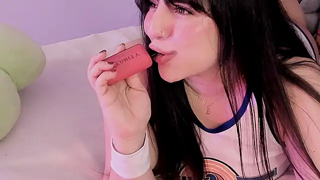 Camila Matinez  online show from 01-08-26, 01:55