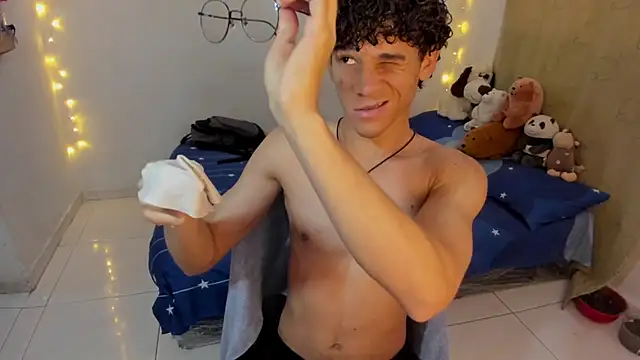 Tom Blues online show from 12-15-25, 12:55