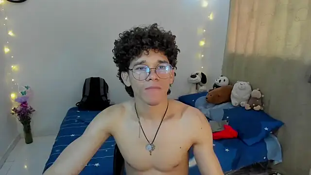 Tom Blues online show from 11-13-25, 03:05