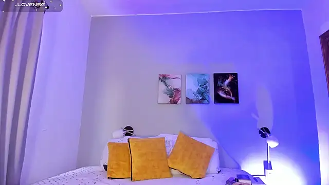 KimTayloor1 online show from 10-15-25, 07:44