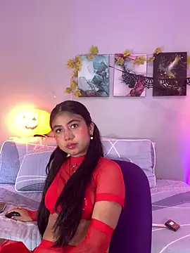 KimTayloor1 online show from 10-28-25, 07:24