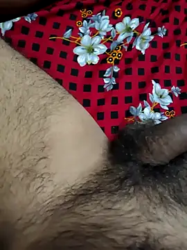 Snapshot of riyaroy087 chatting on 04-04-26, 08:15 riyaroy087 online show from 04-04-26, 08:15