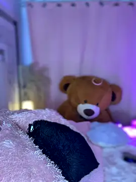 Emiily Moore1 online show from 11-09-25, 01:31