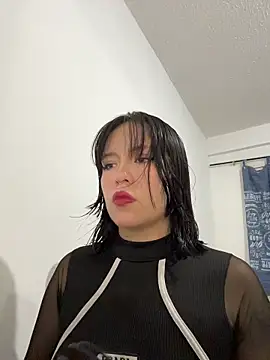 aliciia 23 online show from 11-11-25, 12:27