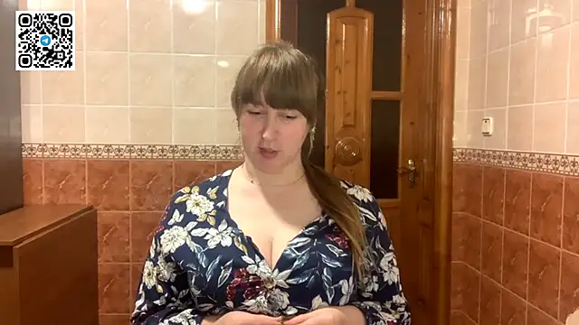 MaroonMoon  online show from 11-22-25, 08:51