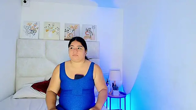 Snapshot of elizawiliamst chatting on 04-30-26, 01:18 elizawiliamst online show from 04-30-26, 01:18