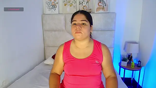 Snapshot of elizawiliamst chatting on 07-10-26, 11:54 elizawiliamst online show from 07-10-26, 11:54