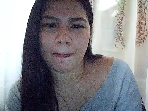 Snapshot of Zachariah_05 chatting on 10-12-25, 04:36 Zachariah 05 online show from 10-12-25, 04:36