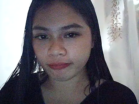 Snapshot of Zachariah_05 chatting on 10-16-25, 02:42 Zachariah 05 online show from 10-16-25, 02:42