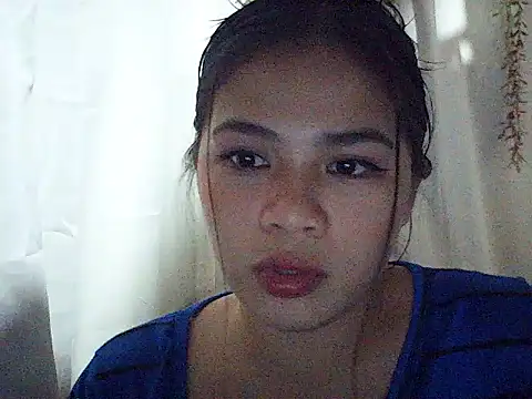 Snapshot of Zachariah_05 chatting on 10-19-25, 10:07 Zachariah 05 online show from 10-19-25, 10:07