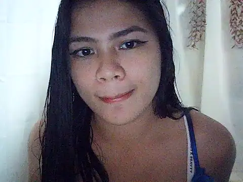 Snapshot of Zachariah_05 chatting on 10-13-25, 03:41 Zachariah 05 online show from 10-13-25, 03:41