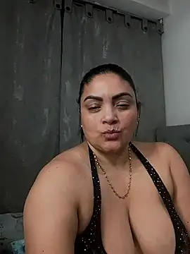 Snapshot of tiffany_Johnson1 chatting on 10-10-25, 04:02 tiffany Johnson1 online show from 10-10-25, 04:02