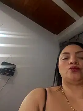 tiffany Johnson1 online show from 05-24-26, 12:21
