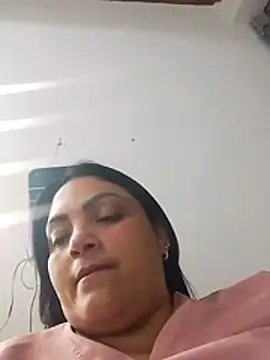 Snapshot of tiffany_Johnson1 chatting on 11-06-25, 02:04 tiffany Johnson1 online show from 11-06-25, 02:04