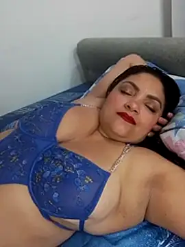 tiffany Johnson1 online show from 11-18-25, 04:16