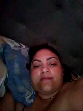 Snapshot of tiffany_Johnson1 chatting on 10-31-25, 11:18 tiffany Johnson1 online show from 10-31-25, 11:18