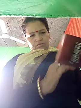 Manavi x online show from 05-08-26, 09:46