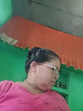 Manavi x online show from 06-15-26, 07:52