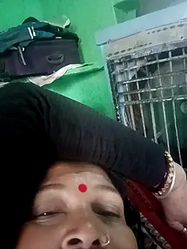Manavi x online show from 06-04-26, 03:49