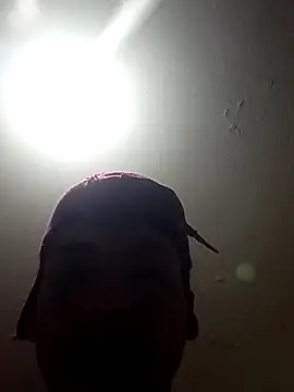 Bebicho14 online show from 04-19-26, 03:18