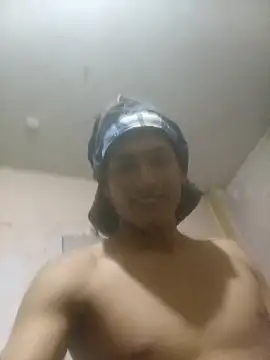 Bebicho14 online show from 03-17-26, 04:15