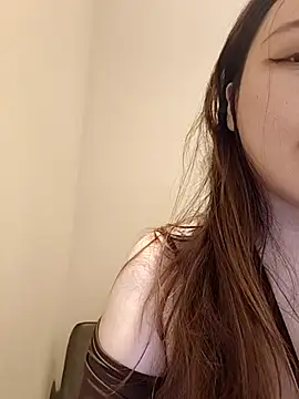 Snapshot of Lovelyanan chatting on 09-28-25, 05:36 Lovelyanan online show from 09-28-25, 05:36