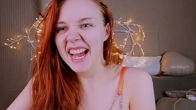 PollyVinice online show from 02-23-26, 03:34