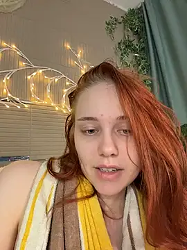 Snapshot of PollyVinice chatting on 05-23-26, 04:17 PollyVinice online show from 05-23-26, 04:17