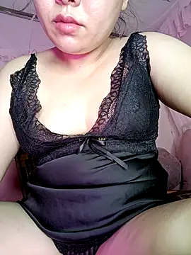 Snapshot of sosobibi chatting on 09-13-25, 10:32 sosobibi online show from 09-13-25, 10:32
