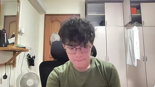 Passionatetwink2 online show from 11-01-25, 07:35