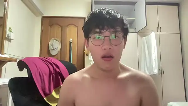 Passionatetwink2 online show from 02-13-26, 03:56