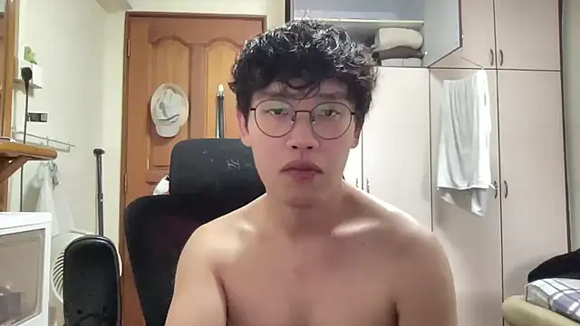 Passionatetwink2 online show from 02-28-26, 07:52