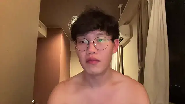 Passionatetwink2 online show from 12-20-25, 01:58