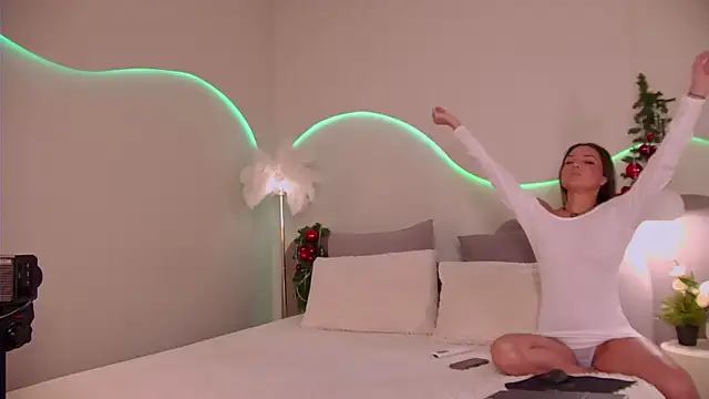 NicolSpace online show from 12-23-25, 03:39