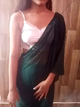 Snapshot of seema_rani68 chatting on 10-16-25, 05:05 seema rani68 online show from 10-16-25, 05:05