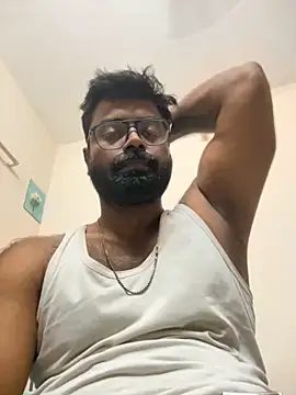 Snapshot of DJLOVE280825 chatting on 10-06-25, 11:27 DJLOVE280825 online show from 10-06-25, 11:27