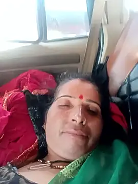 Snapshot of Hot_kuwar54 chatting on 09-25-25, 10:54 Hot kuwar54 online show from 09-25-25, 10:54