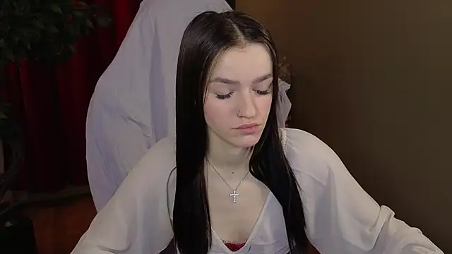 E l i z e  online show from 12-05-25, 05:28