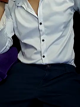 chocolate alone online show from 10-25-25, 07:40