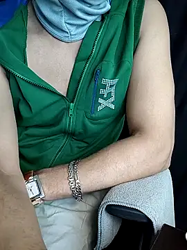 chocolate alone online show from 09-30-25, 06:19